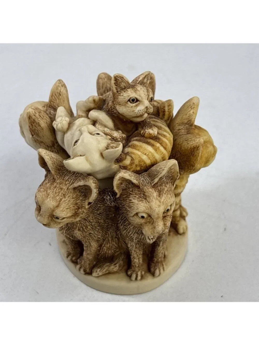 Vtg Harmony Kingdom Treasure Jests Trinket Box Many Cats Major's Mousers 3” - Picture 2 of 2